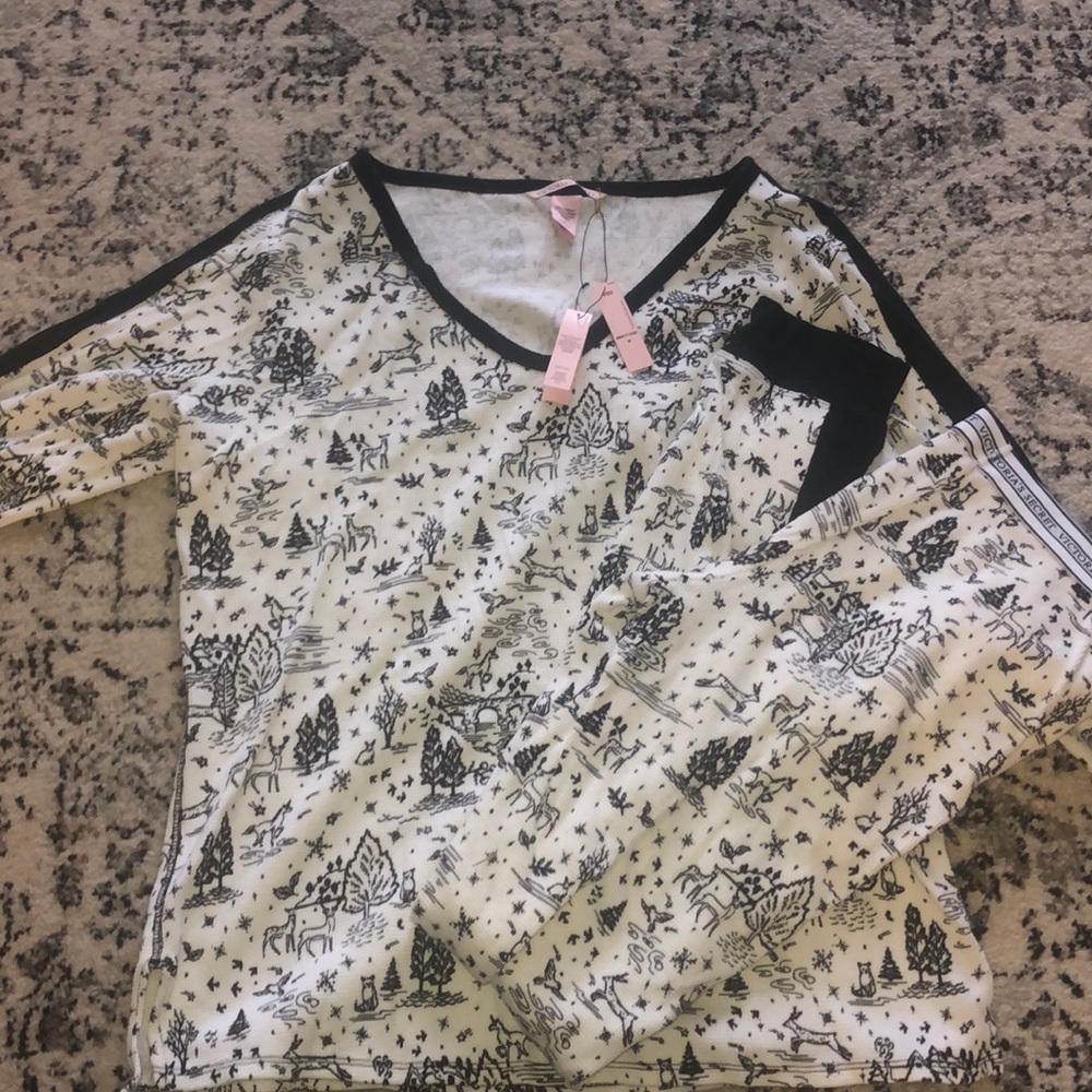 VS Winter Pajama Set